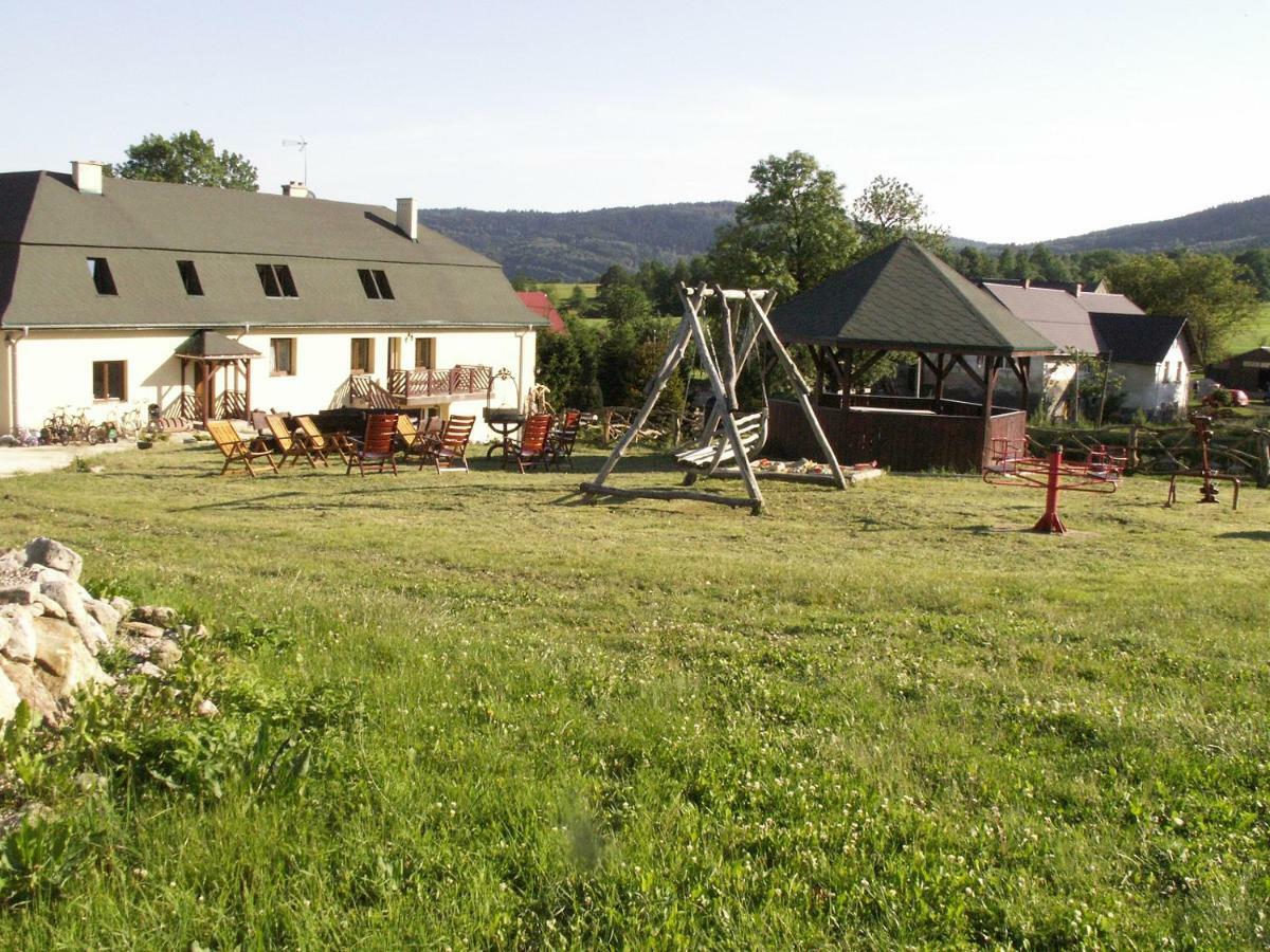 Ponikwa  Agroturystyka Leszczynowy Dworek מראה חיצוני תמונה
