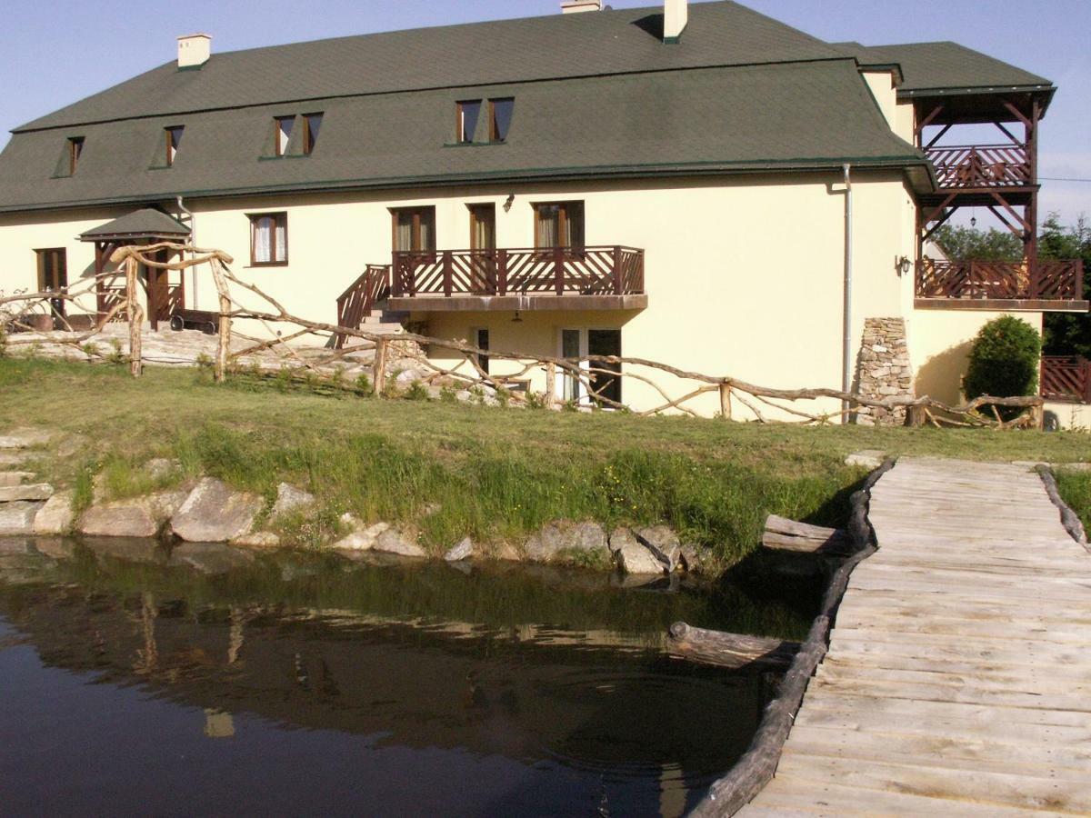 Ponikwa  Agroturystyka Leszczynowy Dworek מראה חיצוני תמונה
